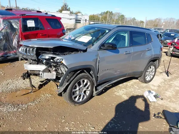 3C4NJDFB9NT234196 2022 JEEP COMPASS - Image 2