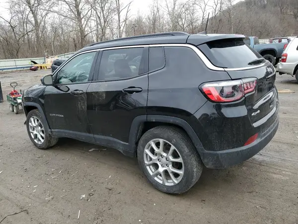 3C4NJDFBXNT118327 2022 JEEP COMPASS - Image 2