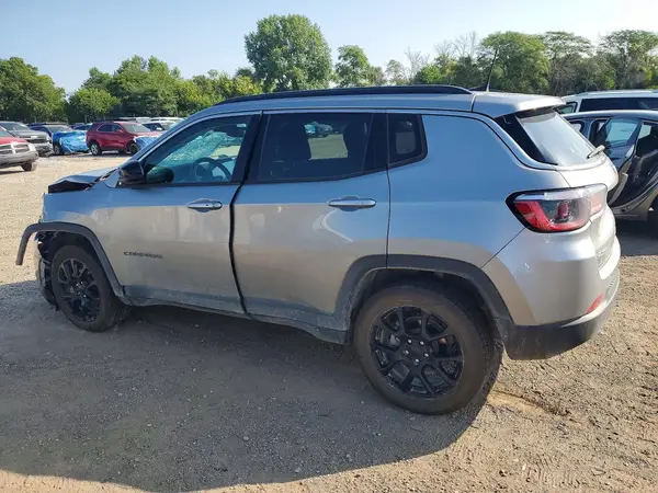 3C4NJDFBXNT133183 2022 JEEP COMPASS - Image 2