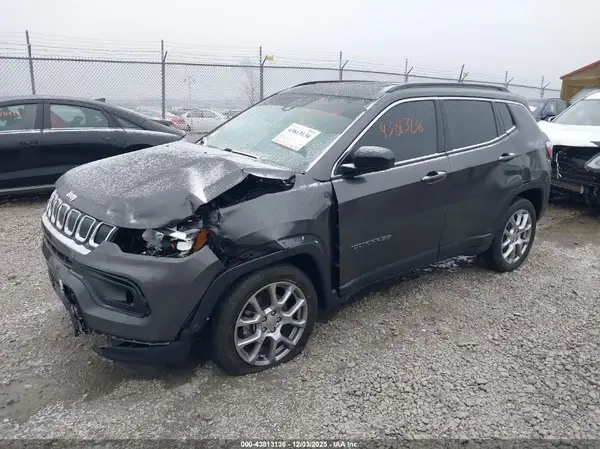 3C4NJDFBXNT163641 2022 JEEP COMPASS - Image 2