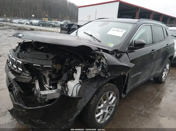 3C4NJDFBXNT179497 2022 JEEP COMPASS - Image 2