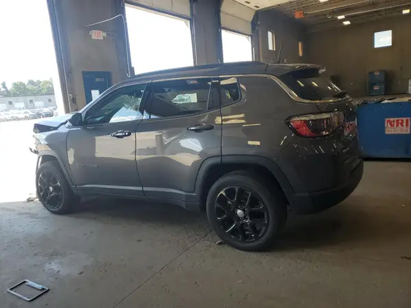3C4NJDFBXNT183775 2022 JEEP COMPASS - Image 2