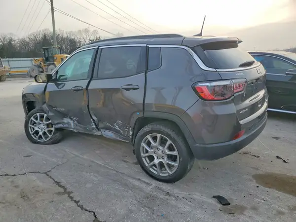 3C4NJDFBXNT190192 2022 JEEP COMPASS - Image 2