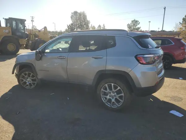 3C4NJDFBXNT204639 2022 JEEP COMPASS - Image 2