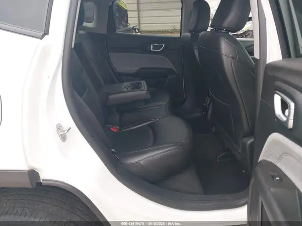 3C4NJDFBXNT224129 2022 JEEP COMPASS - Image 8