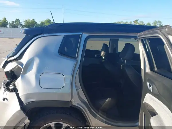 3C4NJDFBXNT231873 2022 JEEP COMPASS - Image 8