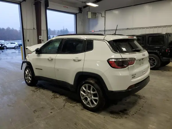 3C4NJDFN0RT103948 2024 JEEP COMPASS - Image 2