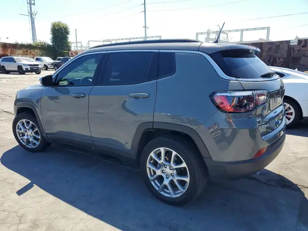 3C4NJDFN1PT563505 2023 JEEP COMPASS - Image 2