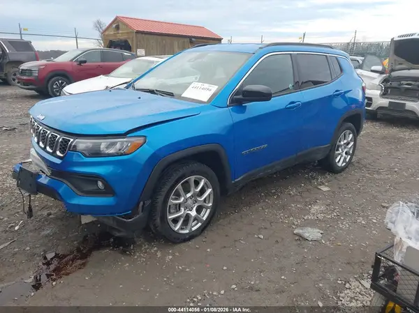 3C4NJDFN1RT104557 2024 JEEP COMPASS - Image 2