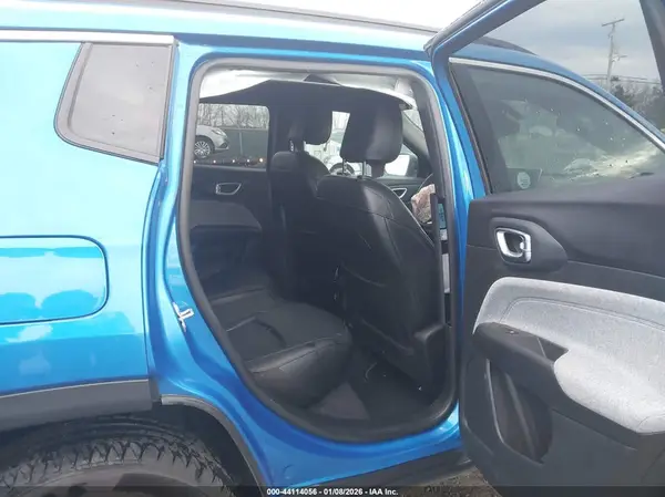 3C4NJDFN1RT104557 2024 JEEP COMPASS - Image 8