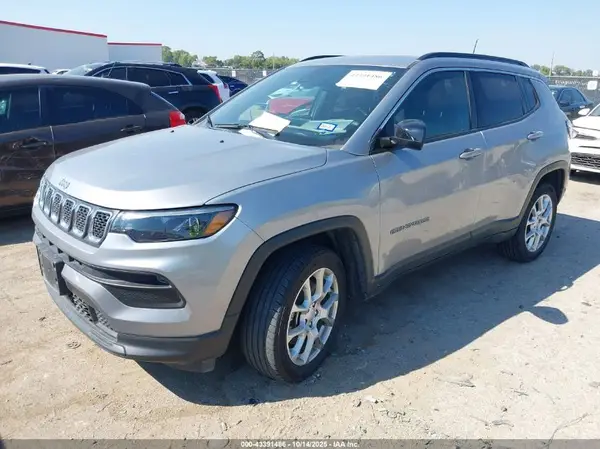 3C4NJDFN3PT532093 2023 JEEP COMPASS - Image 2