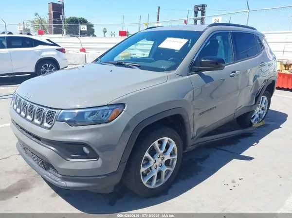 3C4NJDFN3PT541389 2023 JEEP COMPASS - Image 2