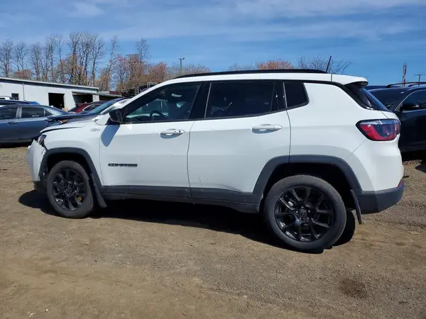 3C4NJDFN3ST582016 2025 JEEP COMPASS - Image 2