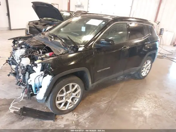 3C4NJDFN4PT503718 2023 JEEP COMPASS - Image 2