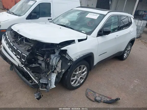 3C4NJDFN4PT528201 2023 JEEP COMPASS - Image 2