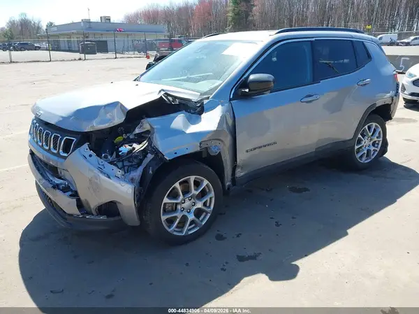 3C4NJDFN4PT557102 2023 JEEP COMPASS - Image 2