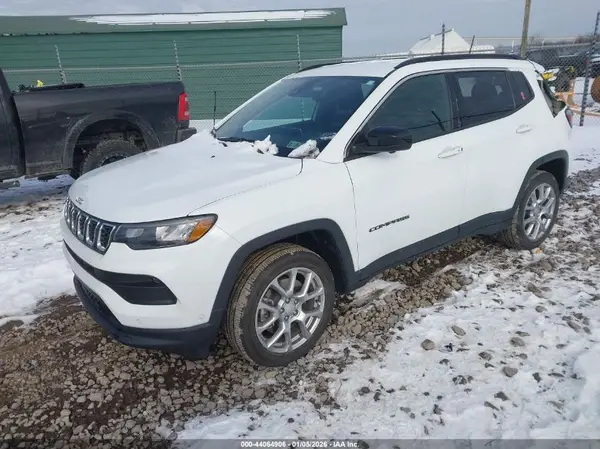 3C4NJDFN4RT104777 2024 JEEP COMPASS - Image 2