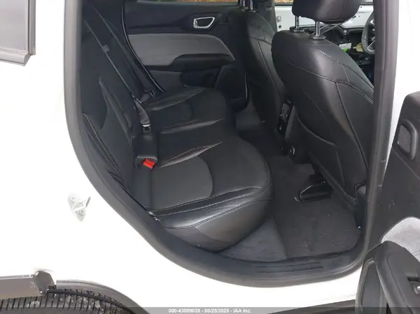 3C4NJDFN5PT534928 2023 JEEP COMPASS - Image 8