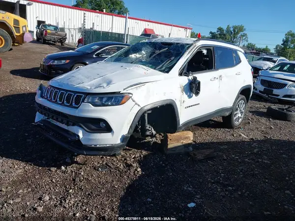 3C4NJDFN6PT512677 2023 JEEP COMPASS - Image 2