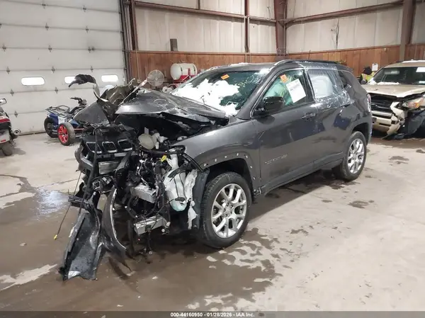 3C4NJDFN6PT570014 2023 JEEP COMPASS - Image 2