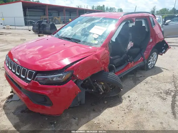 3C4NJDFN6RT597703 2024 JEEP COMPASS - Image 2