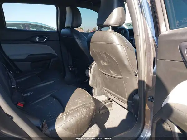 3C4NJDFN7PT502112 2023 JEEP COMPASS - Image 8