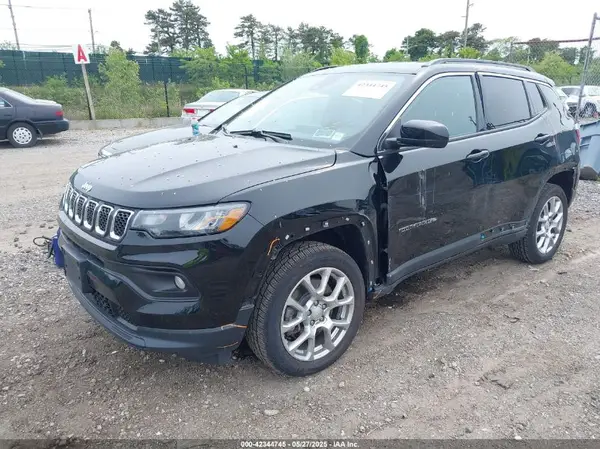 3C4NJDFN7PT528791 2023 JEEP COMPASS - Image 2