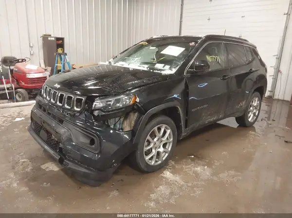 3C4NJDFN7PT532579 2023 JEEP COMPASS - Image 2