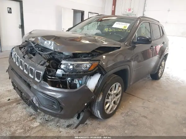 3C4NJDFN7PT547874 2023 JEEP COMPASS - Image 2