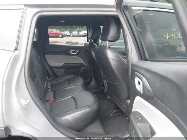 3C4NJDFN7PT558387 2023 JEEP COMPASS - Image 8