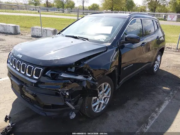 3C4NJDFN7PT562827 2023 JEEP COMPASS - Image 2