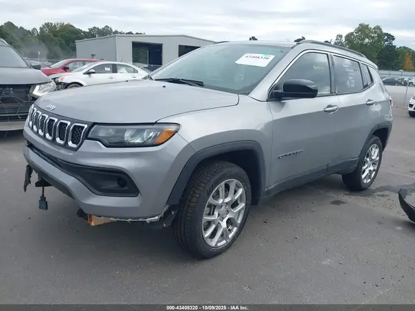 3C4NJDFN7PT573391 2023 JEEP COMPASS - Image 2