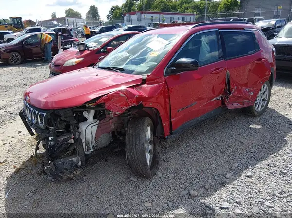 3C4NJDFN8PT508226 2023 JEEP COMPASS - Image 2