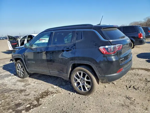 3C4NJDFN8PT513832 2023 JEEP COMPASS - Image 2