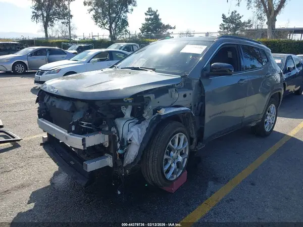 3C4NJDFN8PT518917 2023 JEEP COMPASS - Image 2