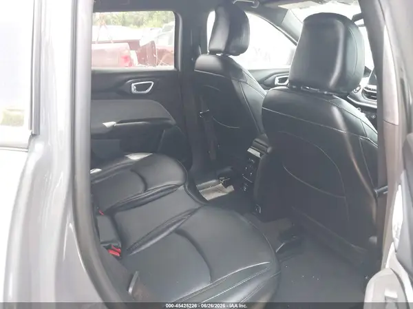 3C4NJDFN8PT524264 2023 JEEP COMPASS - Image 8