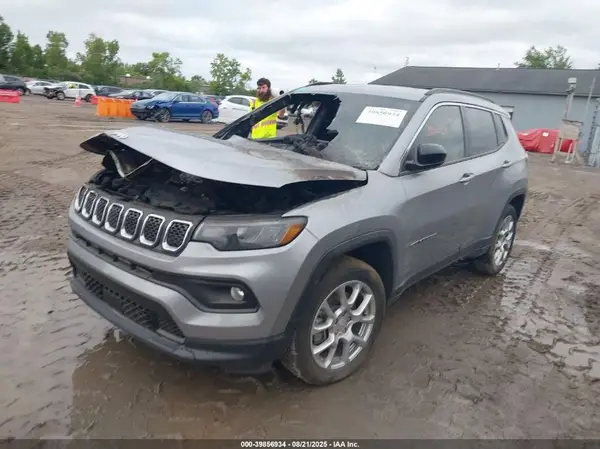 3C4NJDFN8PT527150 2023 JEEP COMPASS - Image 2