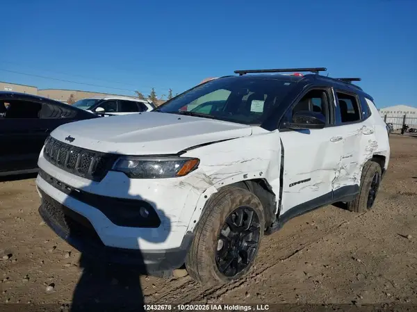 3C4NJDFN8PT550492 2023 JEEP COMPASS - Image 2