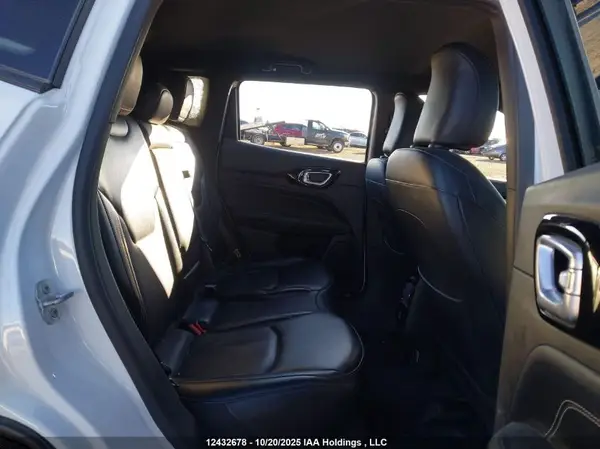 3C4NJDFN8PT550492 2023 JEEP COMPASS - Image 8