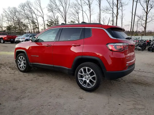 3C4NJDFN8PT573268 2023 JEEP COMPASS - Image 2