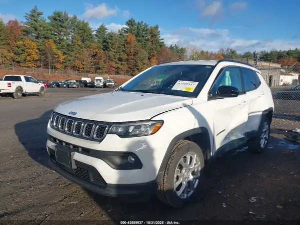 3C4NJDFN8RT104135 2024 JEEP COMPASS - Image 2