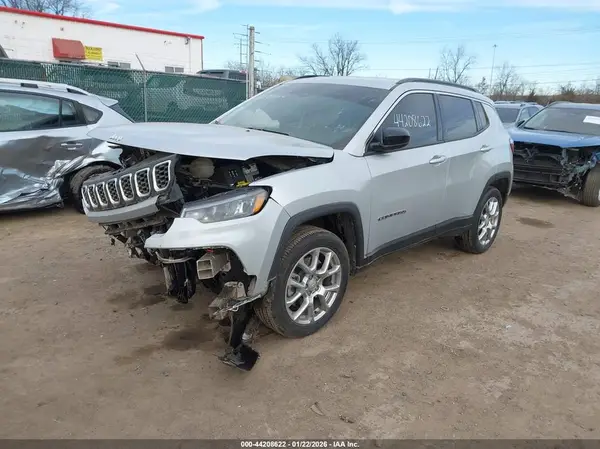 3C4NJDFN8RT129648 2024 JEEP COMPASS - Image 2