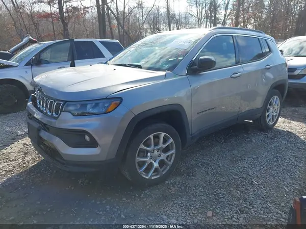 3C4NJDFN8RT601413 2024 JEEP COMPASS - Image 2