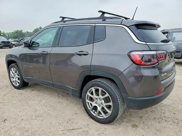 3C4NJDFN9PT539680 2023 JEEP COMPASS - Image 2