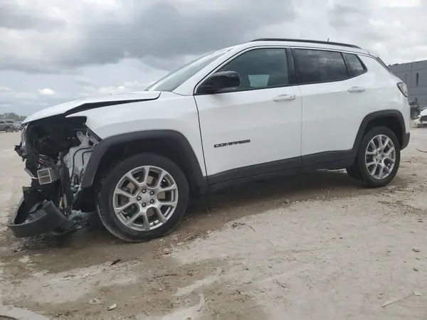 3C4NJDFN9PT545348 2023 JEEP COMPASS - Image 1
