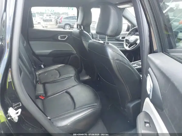 3C4NJDFN9PT548881 2023 JEEP COMPASS - Image 8