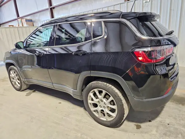 3C4NJDFN9PT549853 2023 JEEP COMPASS - Image 2