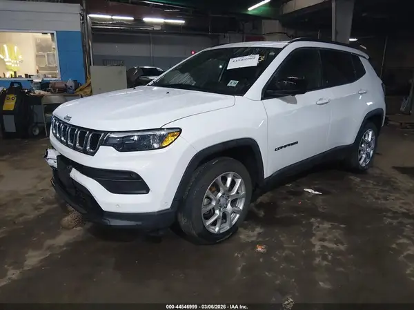 3C4NJDFN9PT558522 2023 JEEP COMPASS - Image 2