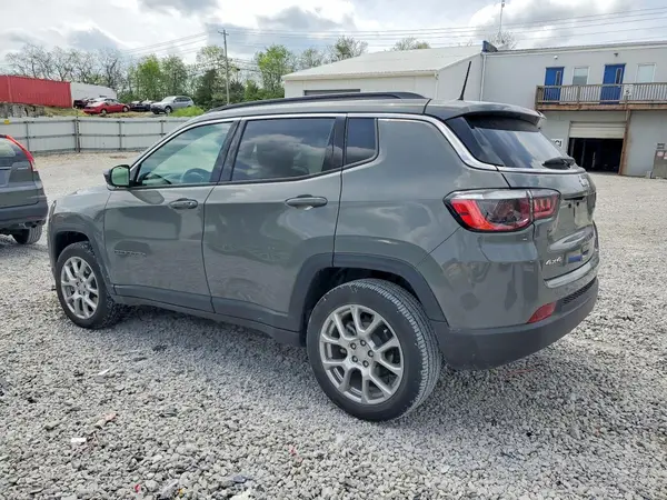 3C4NJDFN9RT602621 2024 JEEP COMPASS - Image 2