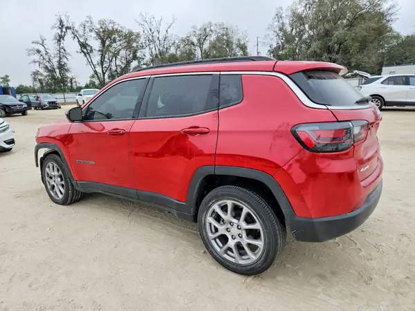 3C4NJDFNXPT528557 2023 JEEP COMPASS - Image 2